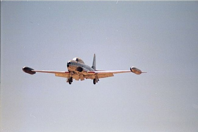 T-33 Web 9.JPG